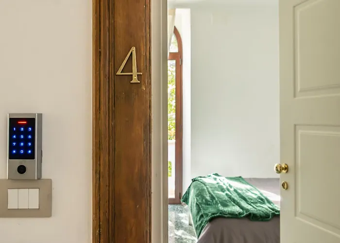 Al Castello Bed & Breakfast